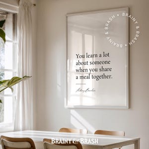 Tony Bourdain Poster: Minimalistisches Zitat für Feinschmecker, Köche & Reisende | Literarische Geschenke, clevere Geschenkideen für Geeks und Bücherwürmer