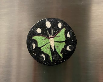 Moon Moth Magnet, Luna Moth & Moon Phases, Green Black Glitter, Celestial Scene, Polymer Clay, Unique Kitchen Decor, Refrigerator Magnet