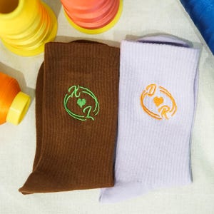Calcetines con iniciales personalizadas, calcetines de algodón bordados para pareja, regalo de cumpleaños para novia, regalo de San Valentín