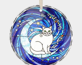 Adorno de cristal: Inspirado en Van Gogh, Noche estrellada azul, gato blanco sentado sobre la luna creciente y polvo de estrellas.