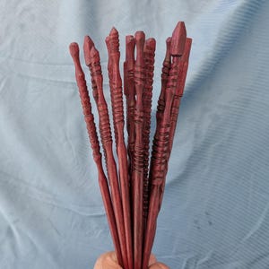 Palillos de madera de corazón púrpura hechos a mano - Ranura en espiral, 9 pulgadas