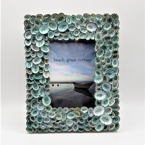 Seashell Picture Frame, Nautical Coastal Beach Decor Aqua Limpet Shell Art Frame for Beach Wedding Photo or Wedding Gift, 5x7 Bild 5
