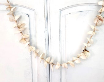 Beach Christmas Decor Seashell Garland, Coastal Nautical Christmas White Shell Garland, Beach Coastal Gifts, 38"