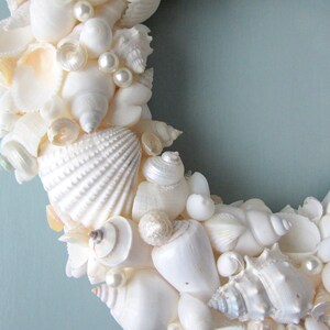 Beach Decor Seashell Wreath, Nautical Decor WHITE Shell Wreath, Coastal Decor Beach Wreath, Sea Shell Wreath, Seashell Decor, 12 WHITE image 8