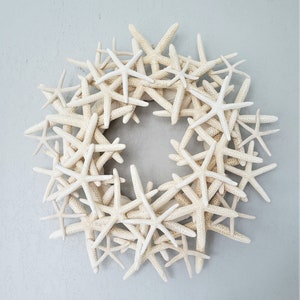 Beach Decor Starfish Wreath, Nautical Decor White Starfish Wreath, Seashell Wreath, Shell Wreath, Coastal Decor, Beach House Decor zdjęcie 6