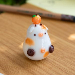 Kawaii Cow Figurine: Polymer Clay Desk Buddy with Apple