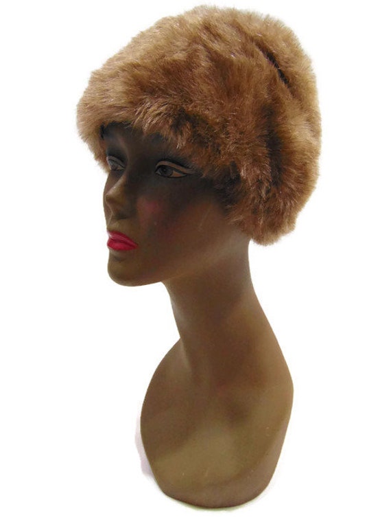 Vintage Faux Fur Cloche Hat Ladies Faux Fur Winte… - image 3