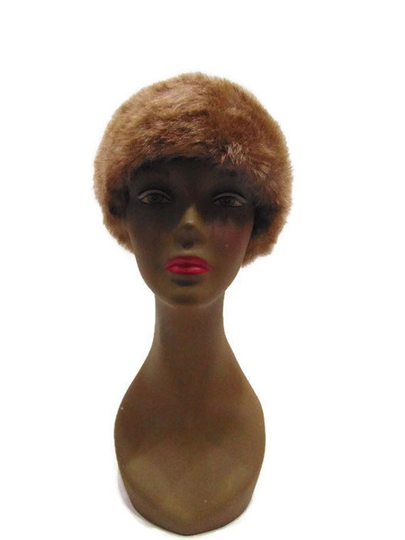 Vintage Faux Fur Cloche Hat Ladies Faux Fur Winte… - image 5