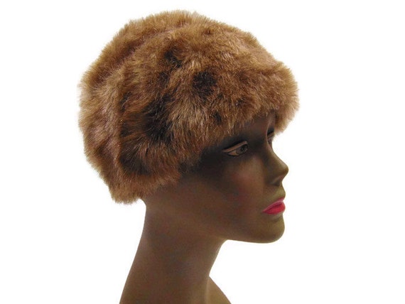 Vintage Faux Fur Cloche Hat Ladies Faux Fur Winte… - image 4