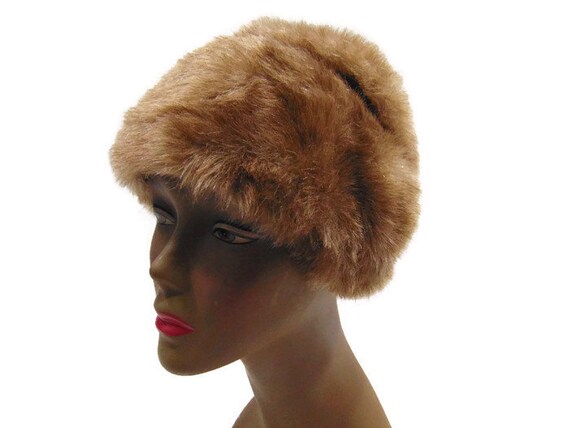 Vintage Faux Fur Cloche Hat Ladies Faux Fur Winte… - image 2