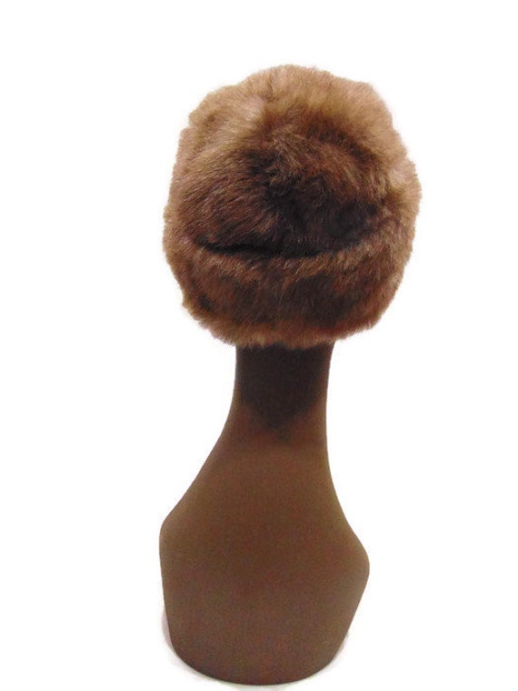 Vintage Faux Fur Cloche Hat Ladies Faux Fur Winte… - image 8