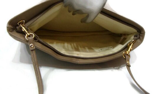 Vintage Leather Crossbody Bag Clutch Bag With Str… - image 5