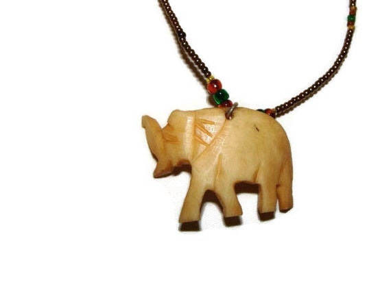 Vintage Elephant Pendant Beaded Necklace Vintage … - image 3