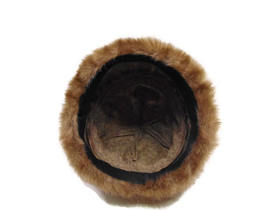 Vintage Faux Fur Cloche Hat Ladies Faux Fur Winte… - image 9