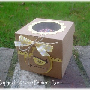 PRB01 Hands Giving Box Template SVG / Printable PDF Outline - Cupcake box - PR