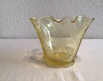 Vintage 1930s Yellow Depression Glass Vase