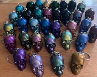 Resin Skull Keychain: Edgy Backpack & Key Accessory