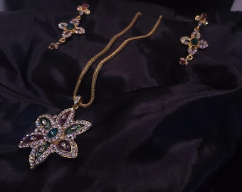 Floral Pendant Jewelry Set