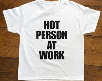 T-shirt bébé personne sexy au travail - chemise à slogan mème de l'an 2000 - haut graphique tendance - ère des années 2000 - t-shirt Mcbling - mode esthétique des années 90