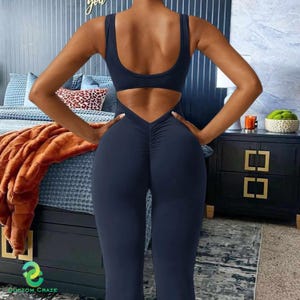 Women&#39;s One-Piece Yoga Jumpsuit: Chic Workout Sportswear