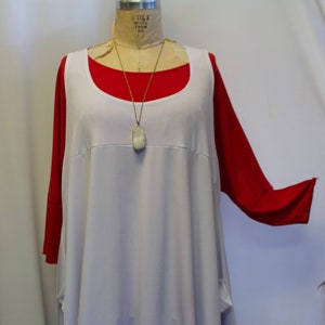 Plus Size Top, Lagenlook Tunic, Layering Top, Plus Size Tunic, Womens Tunic Top, White, Traveler Knit Size 1 Fits 1X,2X  Bust to 50 inches