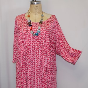 Coco and Juan, Lagenlook, Plus Size Top, Asymmetric Womens Tunic Top, Coral,  White, Chevron Print Polyester Knit Size XL (fits 14,16) B:46&quot;