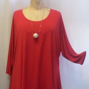 Damen Tunika Top, Coco und Juan, Lagenlook Top, Plus Size Tunika, Rot, Strick drapieren Seiten Tunika Top, Einheitsgröße, 1X, 2X, 3X Büste bis 60 &quot;