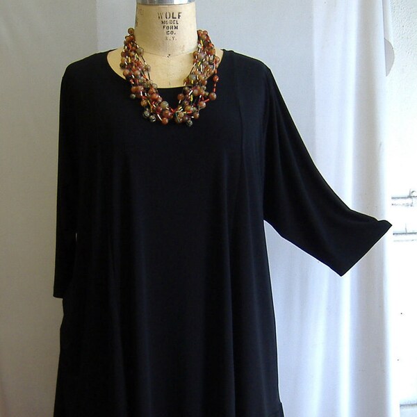 Coco and Juan Plus Size Asymmetric Tunic  Top Black Traveler Knit Size 2 (fits 3X,4X)   Bust 60 inches