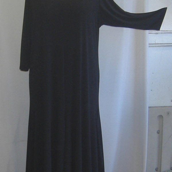 Coco and Juan Plus Size Dress Black Traveler Knit Pinwheel Dress Size 1 (fits 1X,2X,3X)