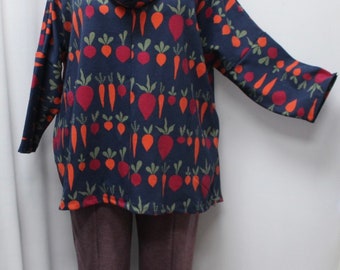 Tunica taglie forti, top con scollo a cappuccio, Coco e Juan, felpa, stampa di ortaggi a radice, cotone biologico, cielo notturno, taglia unica 1X, 2X, 3X, 4X, busto 62 - Italia Tunica taglie forti, top con scollo a cappuccio, Coco e Juan, felpa, stampa di ortaggi a radice, cotone biologico, cielo notturno, taglia unica 1X, 2X, 3X, 4X, busto 62 - Italia