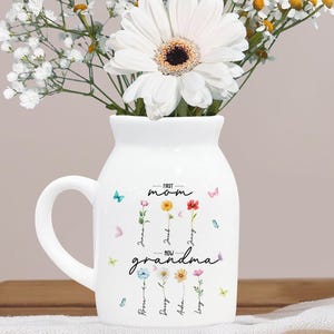 Personalized Flower Vase For Grandma From Granddaughter Custom Mothers Day Gift For Nana From Mom Meaningful Gift For Nanny From Grandkids