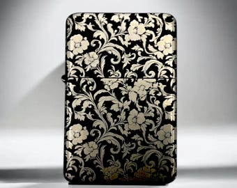 Flip-topaansteker in Zippo-stijl met gravure in bloemenstijl - winddicht en navulbaar