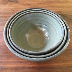 Set of 3 Nesting Bowls -Handmade ceramic nesting bowls-serving bowls-mixing bowls-CHOOSE YOUR GLAZE--bread bowl--set of mixing bowls--