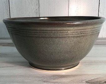 Large 9" handmade pottery serving bowl-Slate-Hand thrown stoneware mixing bowl--large 6 cup ceramic salad bowl--kitchen bowl-serving piece