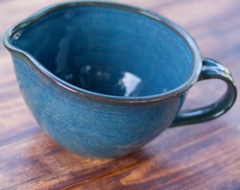 Handled Mixing Bowl--Twilight--handmade ceramic mixing bowl--pottery batter bowl with handle--6 cup mixing bowl with spout