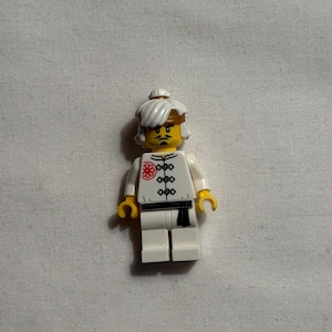 LEGO® Ninjago Teen Wu (White Training Gi) Minifigure - FREE US Shipping