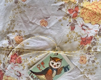 Vintage Twin Sheet Set / Twin Bed / Bedding floral flowers and stripes