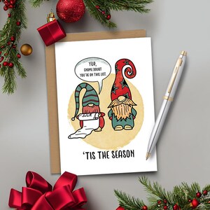 Carte de Noël belle liste de doutes de gnome | Carte de voeux illustrée à la main Amusante, lui, elle, ami, mari, femme, enfants | A7 5 x 7 | A2 4,25 x 5,5