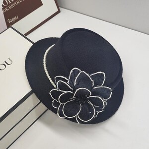 Miss Dior Cloche Hat, Black with White Leather Band, Perfectly Vintage Dior | Accessories | Christian Dior Miss Dior 96s Vintage  main image 4