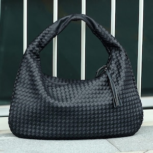 Große Ledertasche-Vegan Tasche für Frauen-Burgundy gewebte Tasche-Knödel Tasche-Slouchy Tasche-Schultertasche-Reise-Handtasche-Hobo Tasche