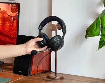Walnut Headphone Stand,Office Décor,Headphone Holder,Gaming Headset Stand,Gift for him,Music Lover,Handmade Wood,A gift for him,Gift