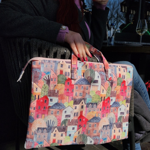 Handmade Laptop Sleeve – Colorful House Print, Padded Cotton, Zippered