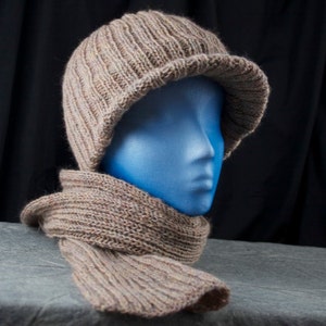 Drew&#39;s Hat and Scarf