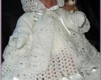 Exquisite Crochet Pattern for a Newborn Christening Outfit