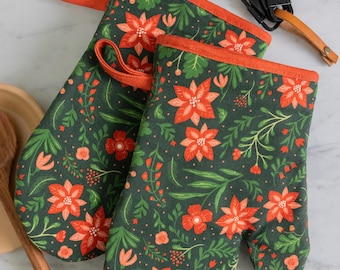 Christmas Forest Oven Mitts (Set of 2) | Gingiber Kitchen Essentials