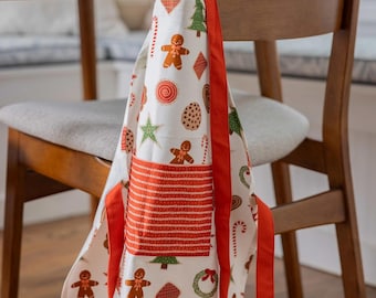 Ivory Christmas Cookies Apron | home essentials, gift for her, cotton apron, kitchen essentials, floral linens, baking tools