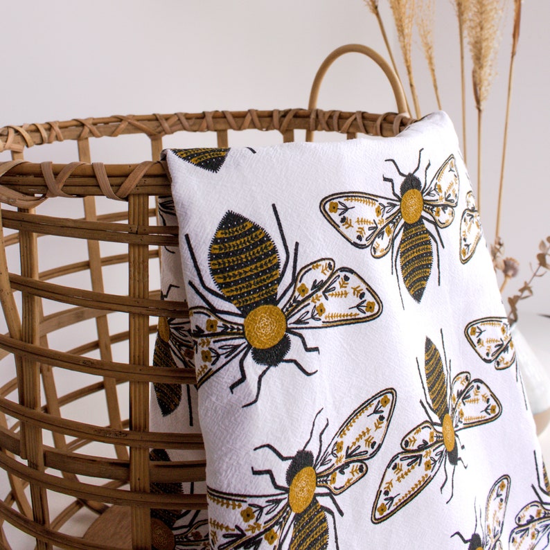 Gingiber Bee Tea Towel - Thumbnail 2