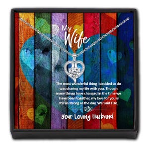 Collana con cuore di cristallo per mia moglie, biglietto d'auguri personalizzato e scatola regalo - Regalo d'amore da parte del marito - Regalo di compleanno ricordo