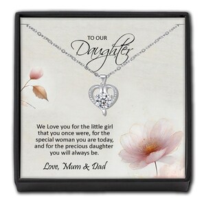 Collana con cuore di cristallo "To Our Daughter" - Regalo in scatola - Biglietto personalizzato da mamma e papà - Regalo di compleanno per donne figlie