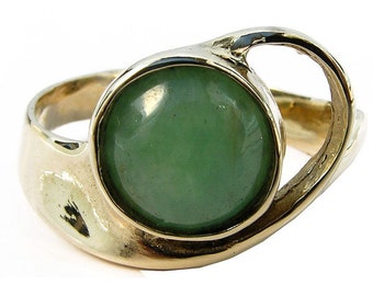 Jade Ring - Unique Sweep the Skies Design in 14kY Gold Bezel Set 8 mm Round Green Jade